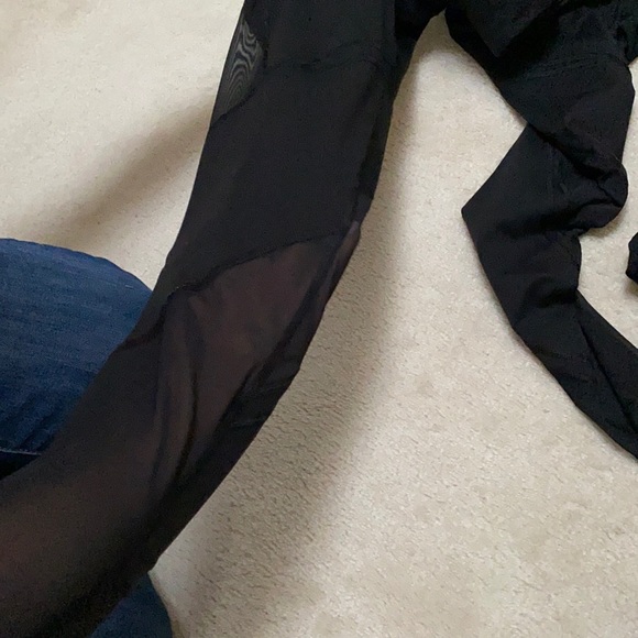 3 pairs of leggings - Picture 4 of 4